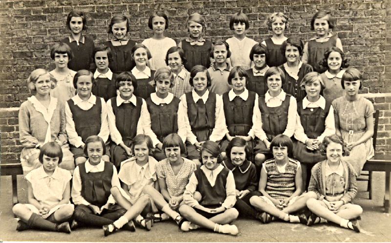 18, Churchfields School, Form 5a, 1933.jpg
